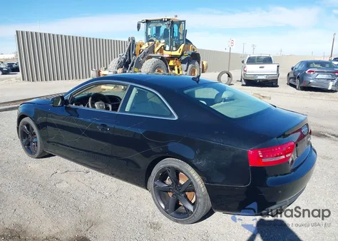 2011 Audi A5 2.0T Premium z USA, uszkodzony, nr VIN WAULFAFR3BA008076